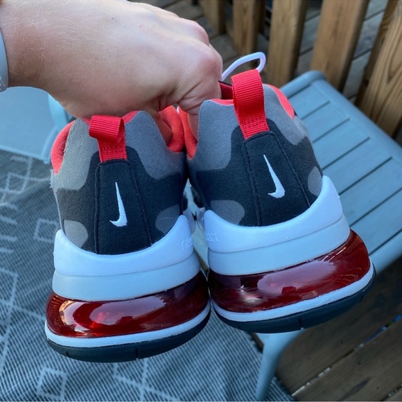 2019 Air Max 270 React 'University Red' - Picture 3 of 4